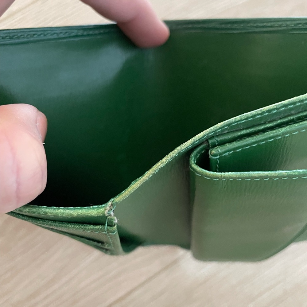 Louis Vuitton Epi Leather Wallet 💚 - Picture 10 of 16